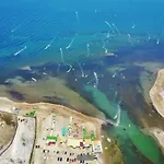 度假居 Urla'da Tatli, Huzurlu, Bahceli Bir Ev 乌尔拉