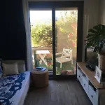 Urla'da Tatli, Huzurlu, Bahceli Bir Ev 乌尔拉
