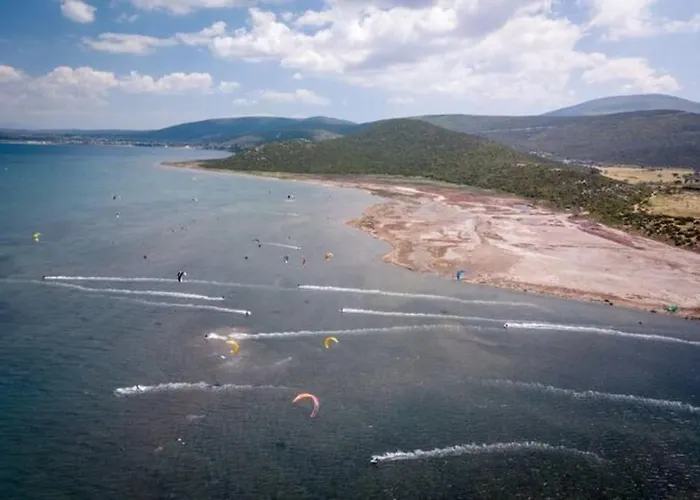 Hébergement de vacances Urla'da Tatli, Huzurlu, Bahceli Bir Ev