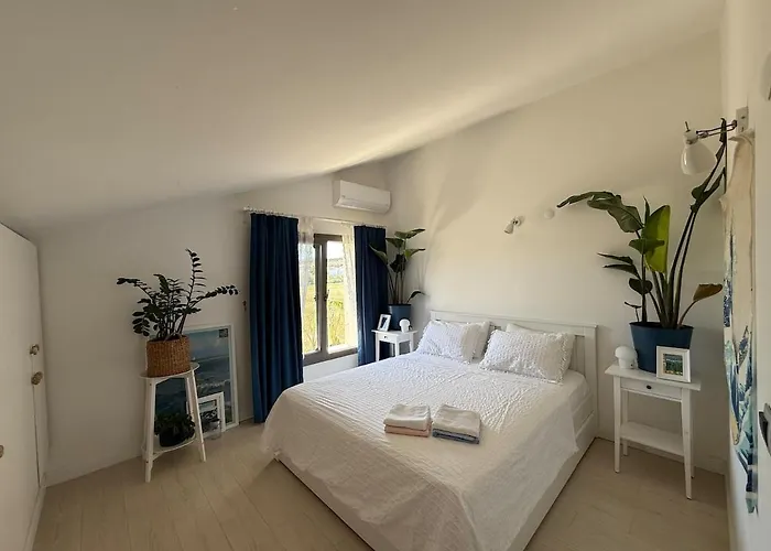 Ferienhaus Urla'da Tatli, Huzurlu, Bahceli Bir Ev