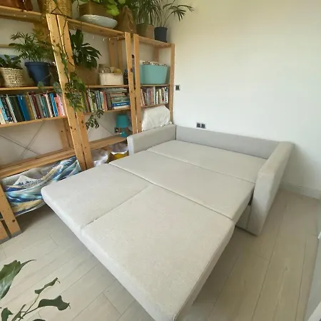 Urla'da Tatli, Huzurlu, Bahceli Bir Ev Holiday home