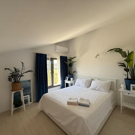 Holiday home Urla'da Tatli, Huzurlu, Bahceli Bir Ev