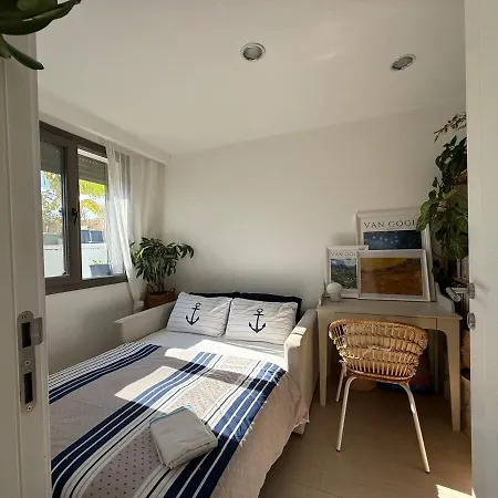 Urla'da Tatli, Huzurlu, Bahceli Bir Ev Holiday home *