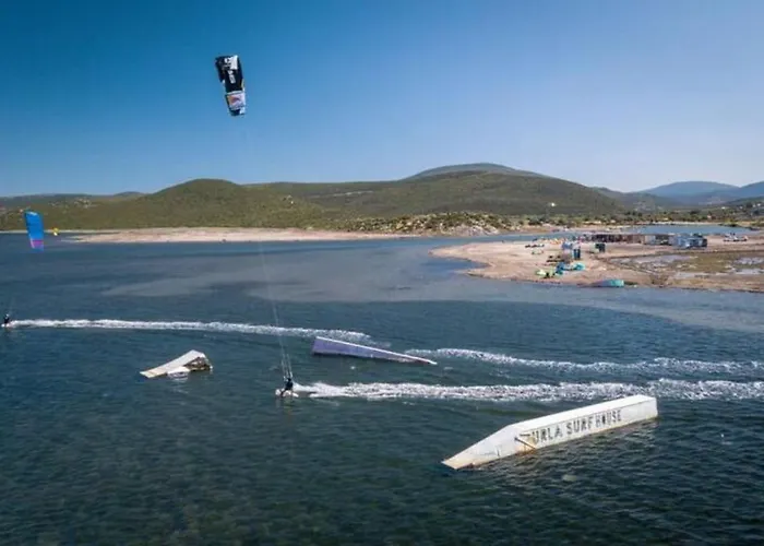 Vakantiehuis Urla'da Tatli, Huzurlu, Bahceli Bir Ev